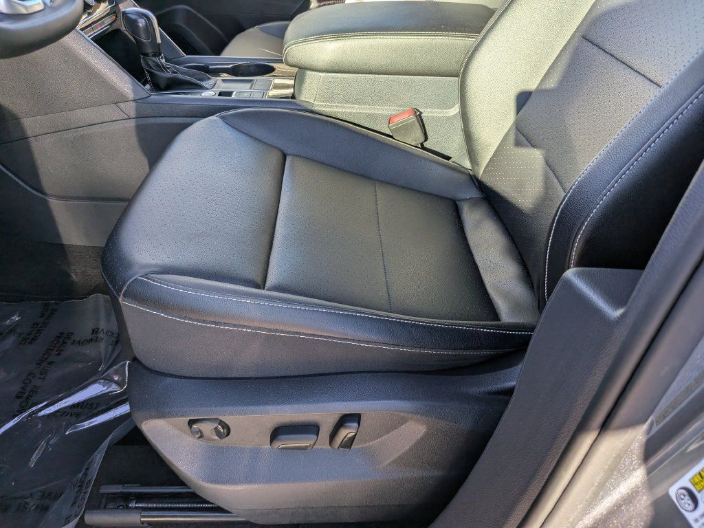 Certified 2023 Volkswagen Atlas SE w/ Panoramic Sunroof Package FWD image 18