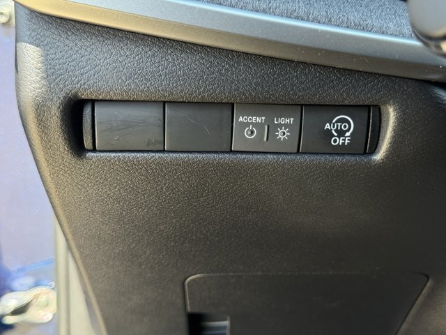 Used 2026 Nissan Kicks SV w/ SV Premium Package FWD image 25