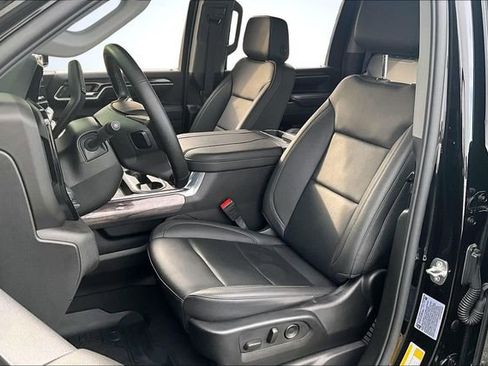 Used 2024 Chevrolet Silverado 3500 LTZ w/ LTZ Premium Package image 24