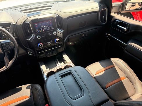 Used 2022 GMC Sierra 2500 AT4 w/ AT4 Premium Plus Package AWD/4WD image 24