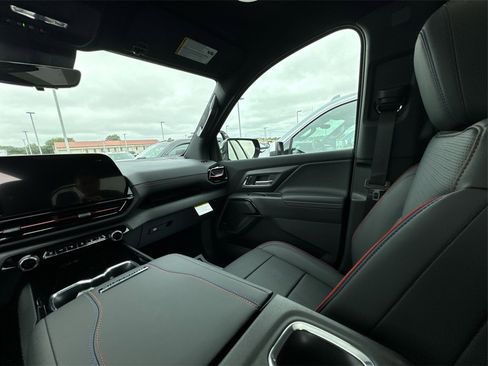 New 2024 Chevrolet Silverado EV RST image 11