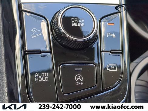 New 2025 Kia Sportage EX image 24