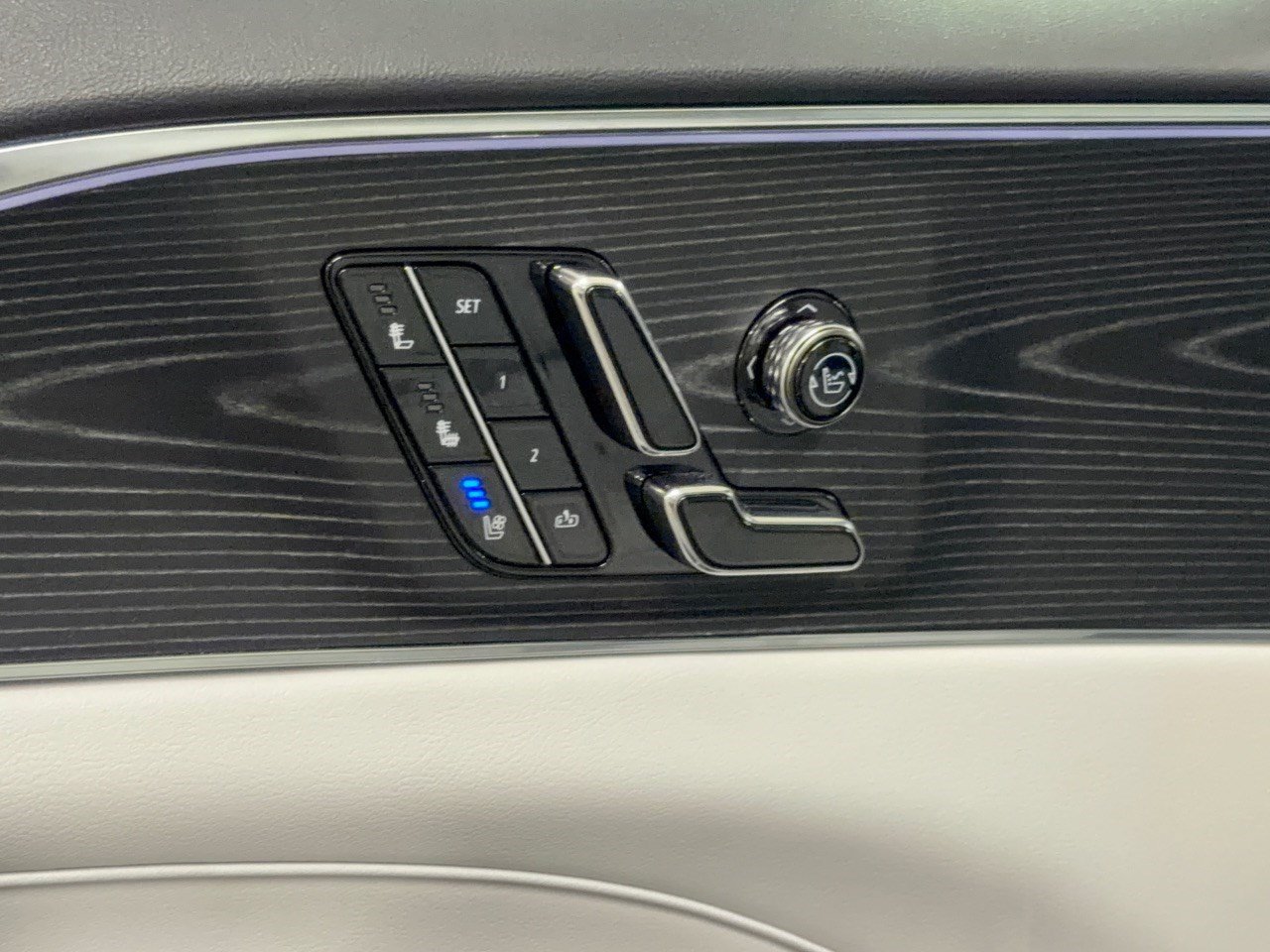 Certified 2024 Cadillac Lyriq Sport w/ LPO, Floor Liner Package AWD/4WD image 16