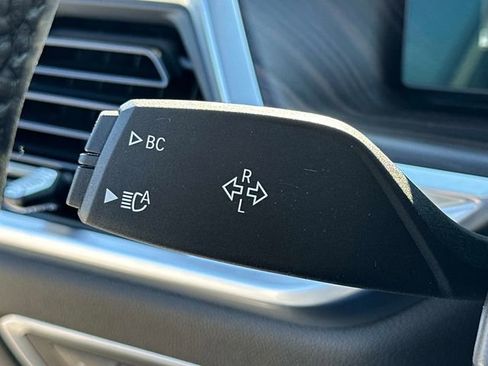 Used 2024 BMW X7 xDrive40i w/ M Sport Package image 9