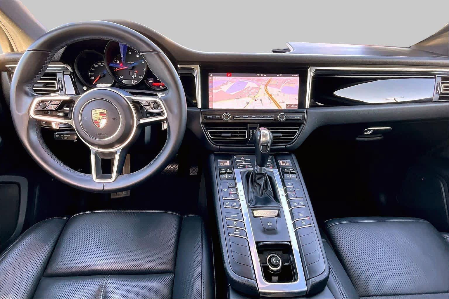 Used 2020 Porsche Macan AWD/4WD image 13