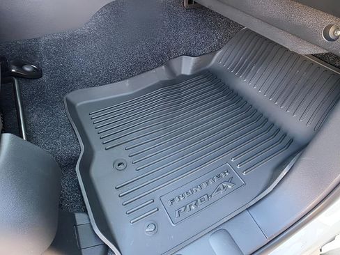 New 2026 Nissan Frontier SV w/ SV Convenience Package image 10