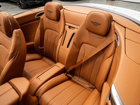 Used 2024 Bentley Continental GT Mulliner AWD/4WD image 16