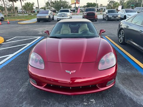 Used 2006 Chevrolet Corvette Convertible w/ Preferred Equipment Group image 2