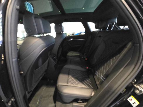 Used 2023 Audi SQ5 Premium Plus w/ Premium Plus Package AWD/4WD image 18