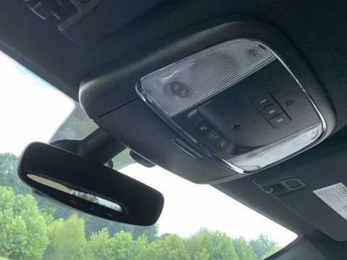 Used 2019 Jeep Grand Cherokee Altitude AWD/4WD image 23