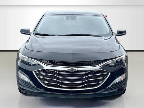 Used 2025 Chevrolet Malibu RS FWD image 2