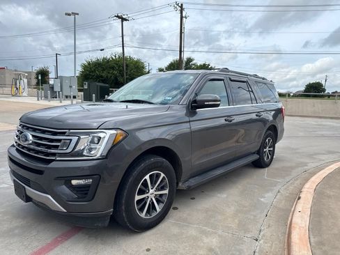 Used 2018 Ford Expedition Max XLT w/ Equipment Group 201A RWD image 7