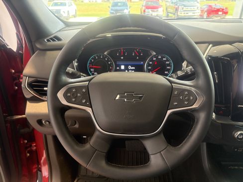 Used 2023 Chevrolet Traverse RS image 10