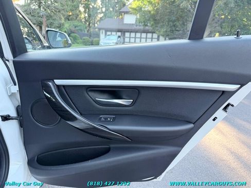 Used 2018 BMW 330e RWD image 27