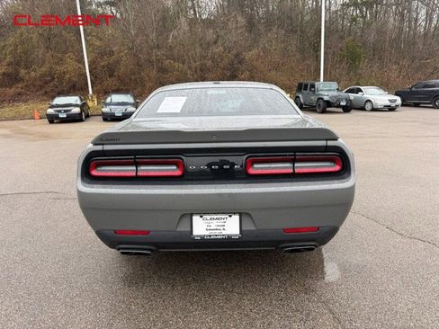 Used 2019 Dodge Challenger R/T image 6