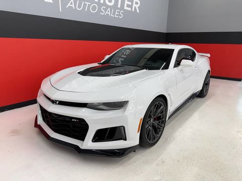 Used 2017 Chevrolet Camaro ZL1 image 12