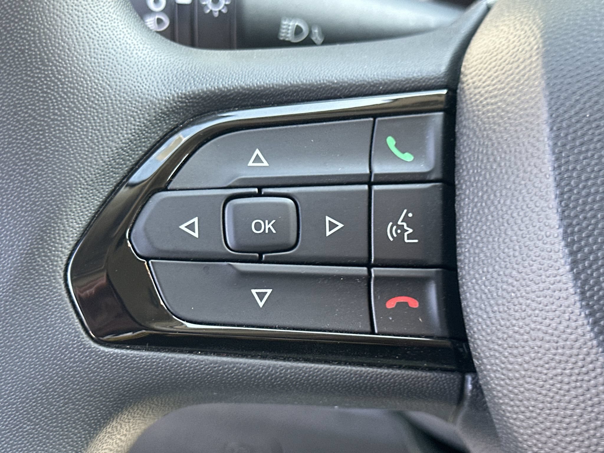 Used 2023 RAM ProMaster 2500 w/ Safety Group FWD image 19