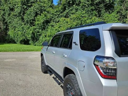 Used 2024 Toyota 4Runner TRD Off-Road Premium w/ Moonroof Package AWD/4WD image 2