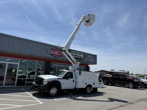 Used 2011 Ford F550 4x4 Regular Cab Super Duty w/ Payload Upgrade Pkg image 12