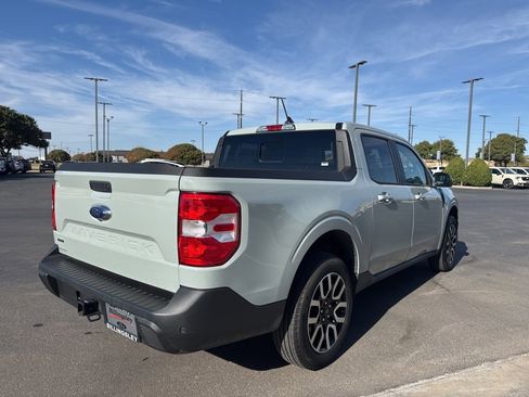 Used 2024 Ford Maverick Lariat image 6