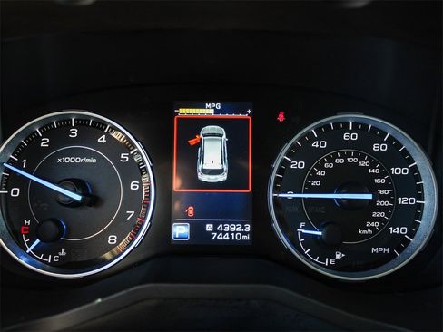 Used 2022 Subaru Ascent Limited w/ Technology Package image 26