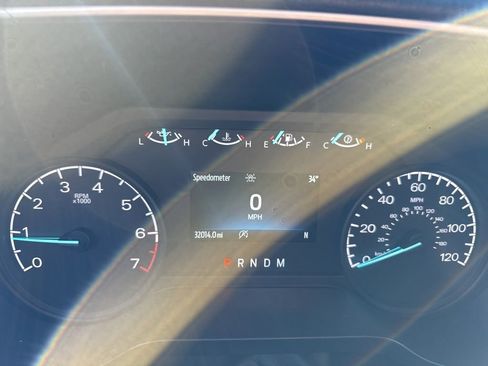 Used 2022 Ford F150 XLT image 11