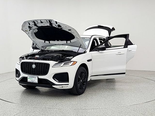 Certified 2026 Jaguar F-PACE R-Dynamic S AWD/4WD image 9