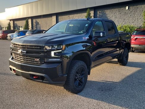 Used 2021 Chevrolet Silverado 1500 LT Trail Boss w/ Convenience Package II AWD/4WD image 3
