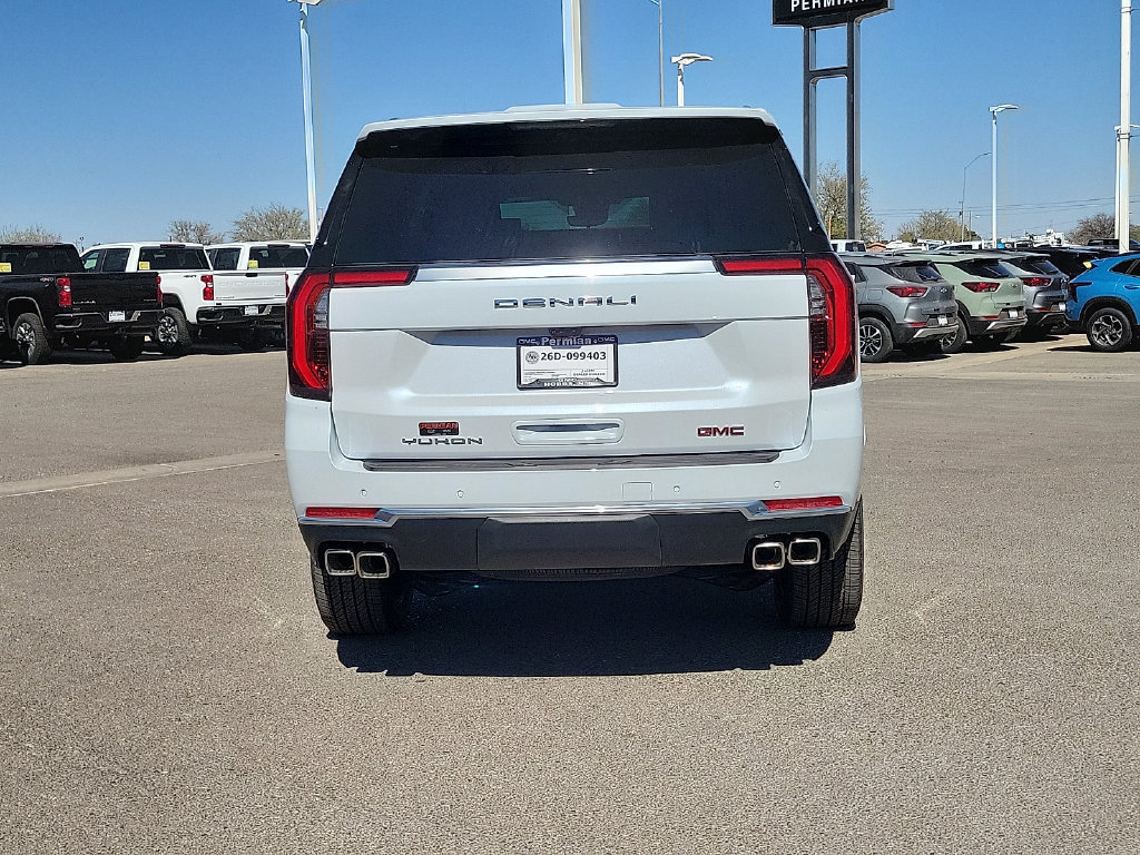 New 2026 GMC Yukon Denali w/ Denali Reserve Package AWD/4WD image 11