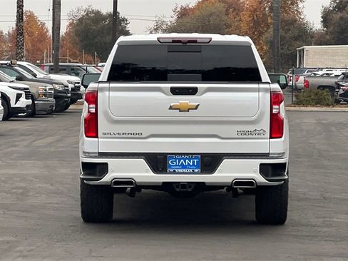 Used 2022 Chevrolet Silverado 1500 High Country w/ High Country Premium Package image 5