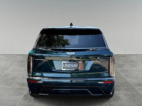 Used 2026 Cadillac Vistiq Platinum w/ LPO, Floor Liner Package AWD/4WD image 11