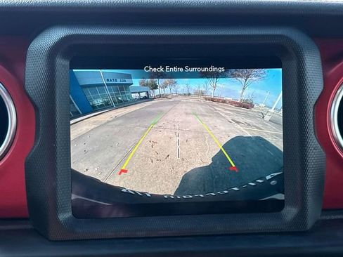 Used 2022 Jeep Wrangler Unlimited Rubicon image 29