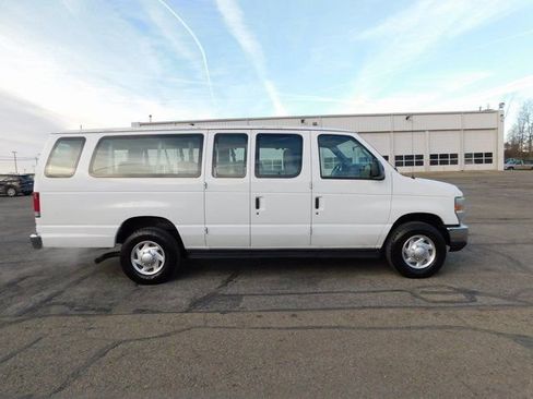 Used 2012 Ford E-350 and Econoline 350 XLT RWD image 2