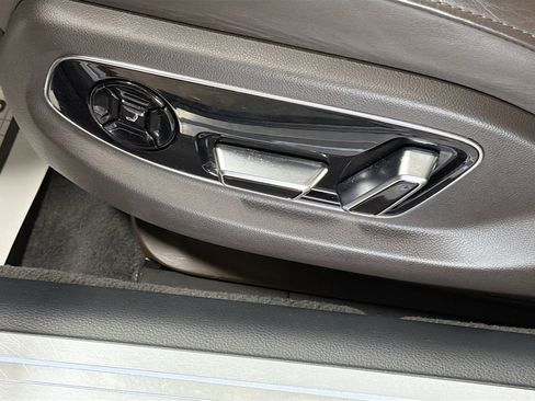 Used 2023 Audi A8 L 3.0T w/ Luxury Package image 24