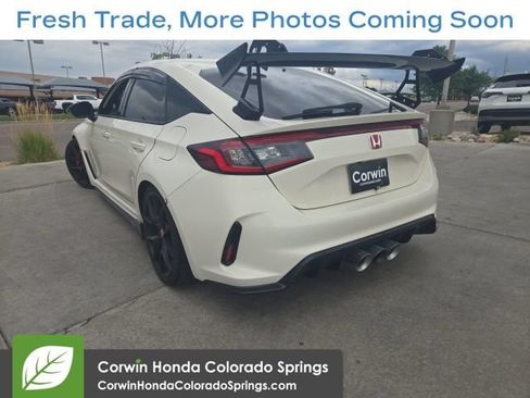 Used 2024 Honda Civic Type R image 5