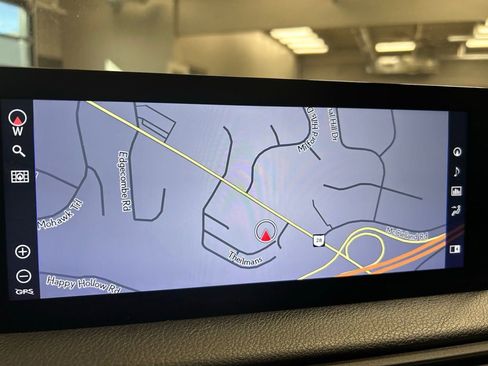 Used 2021 Lexus IS 350 F Sport w/ Dynamic Handling Package image 22