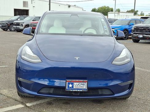 Used 2021 Tesla Model Y Long Range image 4