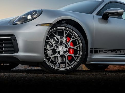 Used 2024 Porsche 911 Carrera S image 8