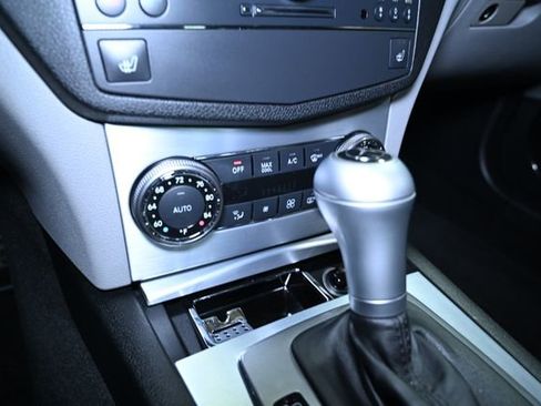 Used 2008 Mercedes-Benz C 300 Sedan image 29