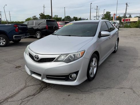 Used 2014 Toyota Camry SE w/ Fleet Convenience Package FWD image 6