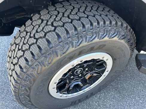 New 2025 Ford Bronco 2-Door w/ Sasquatch Package image 19