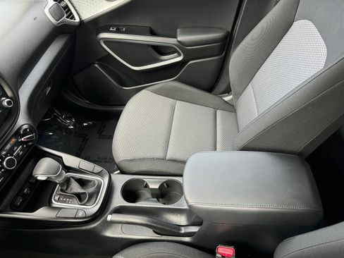 Used 2022 Kia Soul LX w/ Technology Package image 27