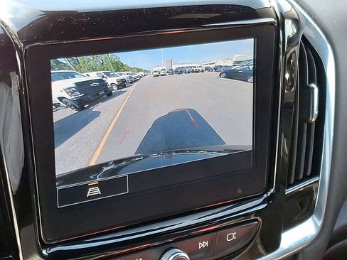 Used 2023 Chevrolet Traverse LT w/ LPO, Floor Liner Package AWD/4WD image 20