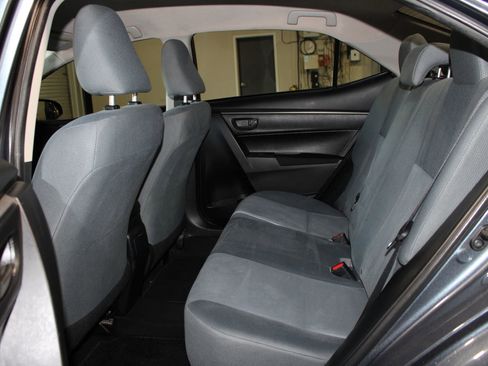 Used 2015 Toyota Corolla L image 19