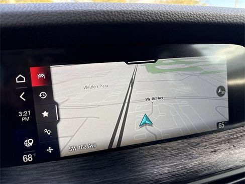 Used 2023 Alfa Romeo Stelvio Sprint image 18