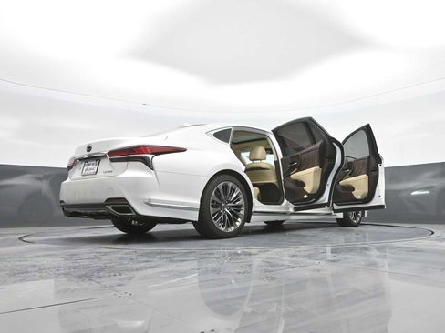 Used 2019 Lexus LS 500 w/ Interior Upgrade Package image 46