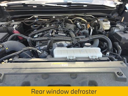 Used 2025 Toyota Tacoma SR5 AWD/4WD image 6