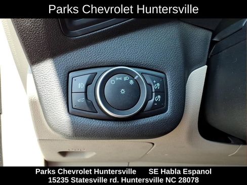 Used 2017 Ford Escape SE w/ Equipment Group 201A FWD image 15