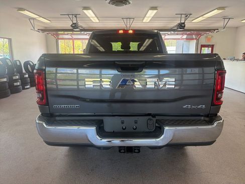 Used 2025 RAM 2500 Big Horn AWD/4WD image 22