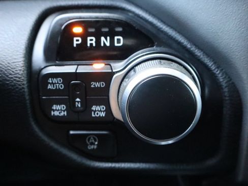 Used 2019 RAM 1500 Big Horn AWD/4WD image 35